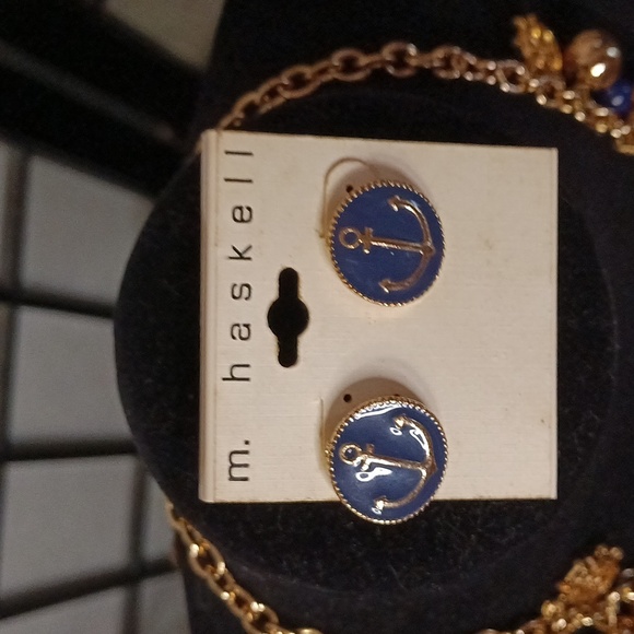 Anchor chain 18" w/matching Anchor earrings ⚓ - Picture 3 of 6